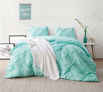 Colorful Dorm Bedspread Turquoise Pin Tuck Comforter Full XL Size Bedding Set with Matching Pillow Shams
