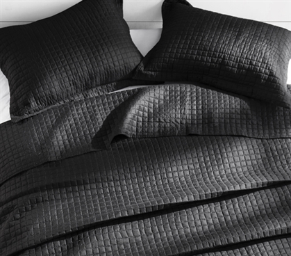 Black Classic Supersoft Quilt Pre-Washed with Cotton Fill Extra Long Twin Bedding