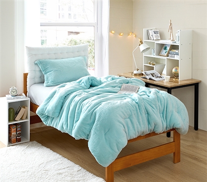 Ultra Cozy Plush Dorm Twin XL Bedding Set Hushed Mint Green Plush Comforter with Standard Dorm Pillow Sham