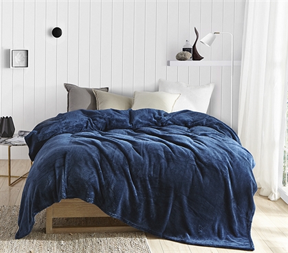 Navy Blue Full XL Dorm Room Blanket College Life Essentials Extra Long Bedspread