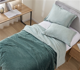High Quality Dorm Room Bedding Set Twin XL Cooling Comforter Green College Blanket