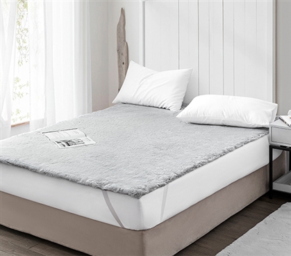 High Quality Faux Fur Mattress Topper Full XL Size Dorm Bedding Soft Bed Pad College Essentials