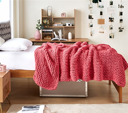 Cozy Potato - Chenille Chunky Knit Throw Blanket - Desert Rose