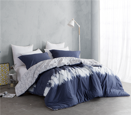 Navy Blur Full Comforter - Oversized Full XL Bedding