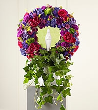 Virgin Mary Tribute Wreath