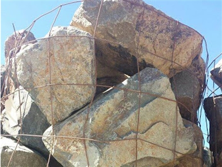 Gold Country Garden Boulders Large Rock 24"- 30"