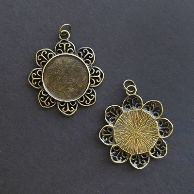 Antique Brass Round Filigree 20mm Bezel - 1pc