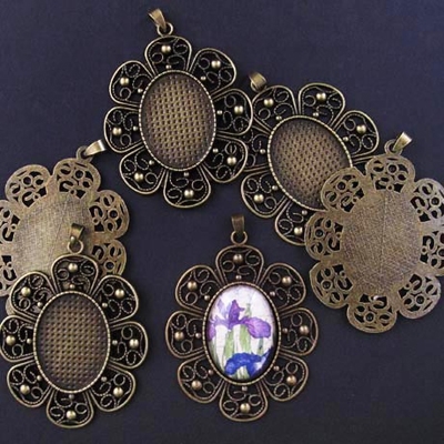 Antique Brass Oval Filigree 22x30mm Bezel - 1pc