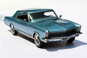1965 Buick Riviera Gran Sport Astro Blue 1:24 LastONE