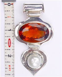 hessonite colored quartz pearl pendant