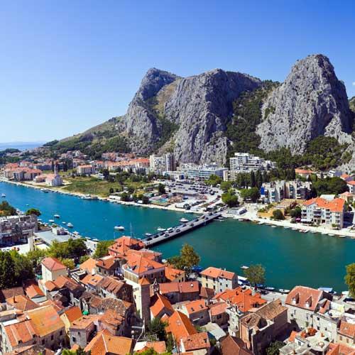 Split Shore Trip - Omis and Cetina River Cruise