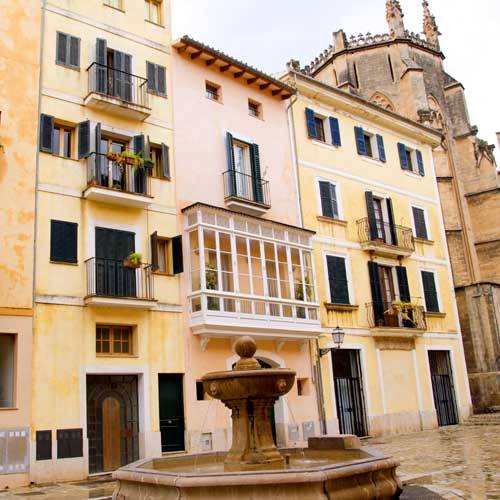 Palma de Mallorca Shore Excursions - Courtyards of Palma