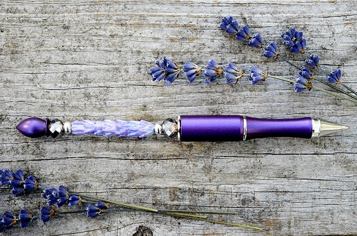 Lavender Glass Bead Pen