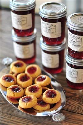 Hot Pepper Jelly with Raspberries