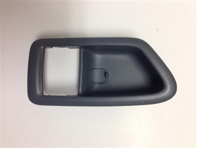 97-01 Camry Interior Door Handle Case RH - Gray