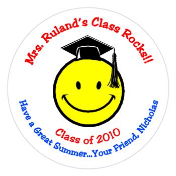 Graduation Smiley Face Label