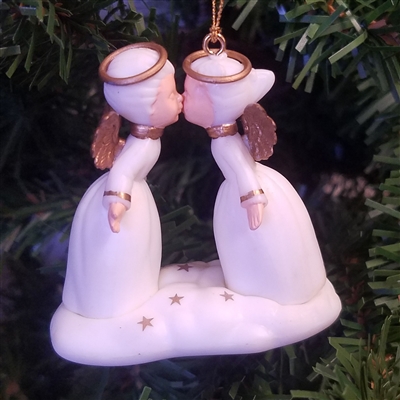 2" White Plastic Kissing Angel Couple Christmas Ornament