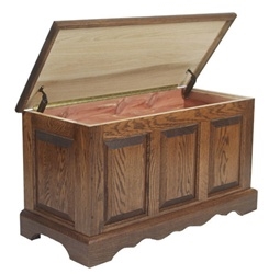 Medium Oak Hope Chest, 42" x 18" x 20"