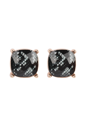 S1-6-5-AE0088SNK3 - GLASS CUSHION POST EARRINGS-SNAKE3/1PC