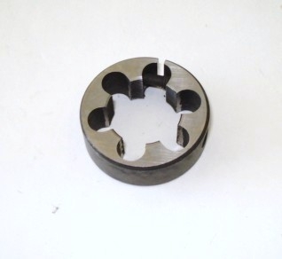 THREADING DIE- SAIGA 20 BARREL M20X.75 RH