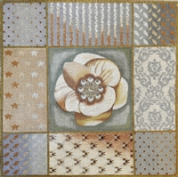 1068a Pearl Floral Collage