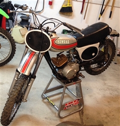 1974 Yamaha YZ80 A  background ovals - Black