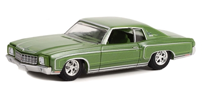 Greenlight Collectibles California Lowriders Series 2 - 1970 Chevrolet Monte Carlo in GreenSS Convertible in White