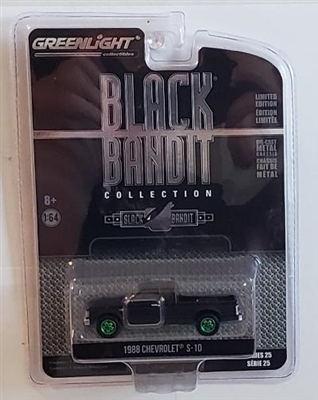 Greenlight Collectibles Black Bandit Series 25 - 1988 Chevrolet S-10 Extended Cab  (Green Machine)