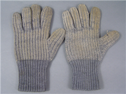 Original German WWII Non-Matching Wool Gloves 2 Ring