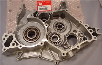 HONDA/HRC - R CRANKCASE COMP (replaced 11100-NX4-780) -1998/04 Honda/HRC RS125 - Limited stock available - SOLD out at HRC