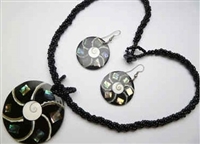 30391-13 Sea Shell Pendant w/Sea Beads Necklace& Earring Set