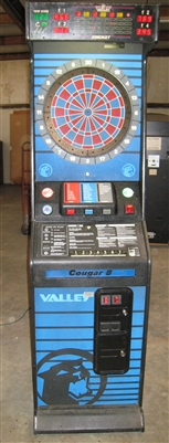 VALLEY COUGAR 8 DART BOARD - ARCADE STYLE COIN OPERATED