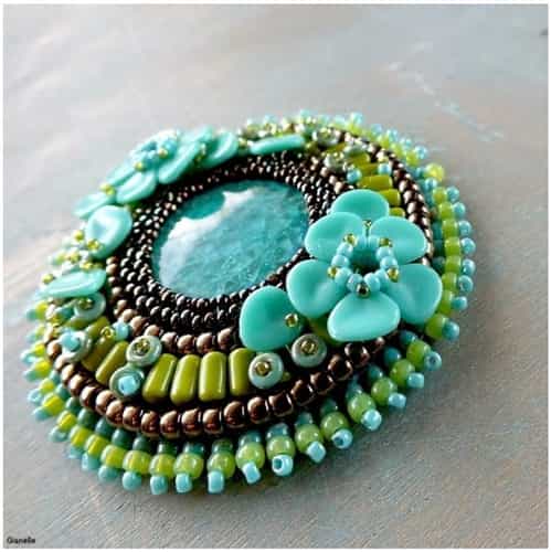 BeadSmith Digital Download Patterns - Nib-BIt Hippie Brooch