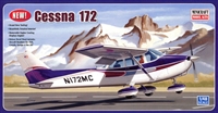 1:48 Cessna 172, on Wheels