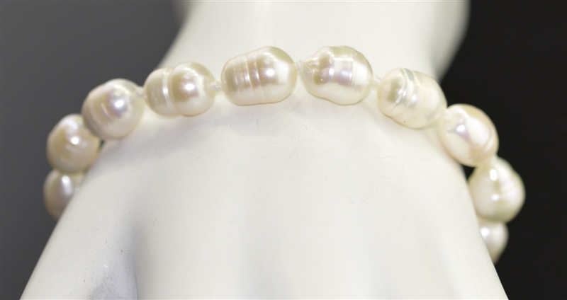 82670 FRESH WATER PEARL BRACELET SET