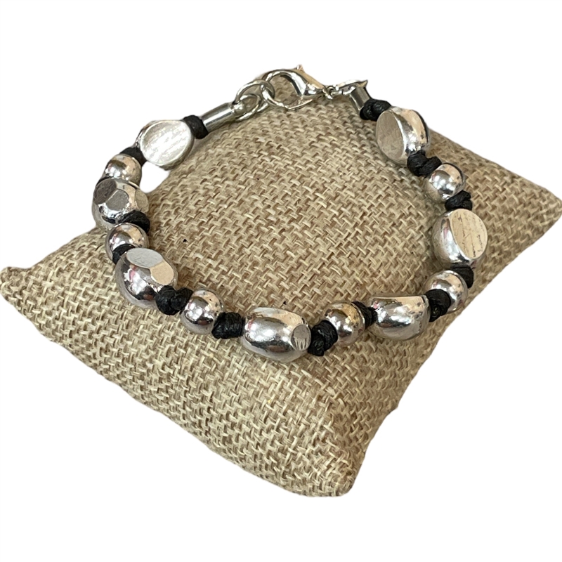 BR1101 SILVER BEADED BRACELET