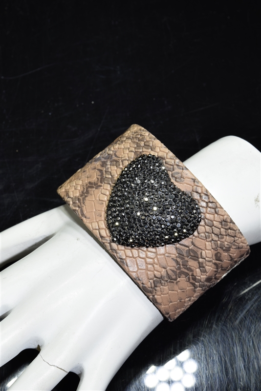 CB115 HEMITATE CRYSTAL HEART SNAKE SKIN BROWN BANGLE