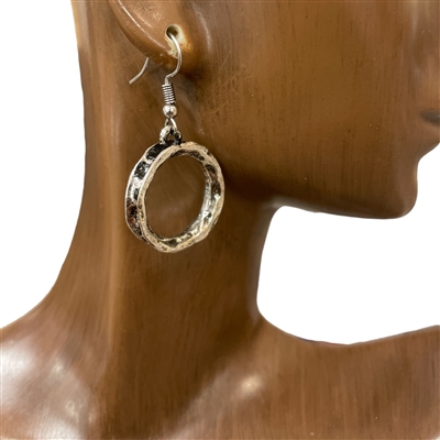 CE3970 HAMMERED CIRCLE EARRINGS
