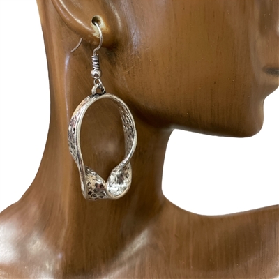 CE4030 ANTIQUE TWISTED  OVAL EARRINGS