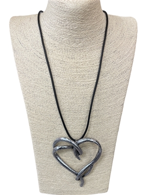 DN8601 HAMMERED ANTIQUE HEART  LONG NECKLACE