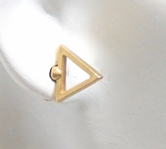 E-10405 TRIANGLE STUD EARRING