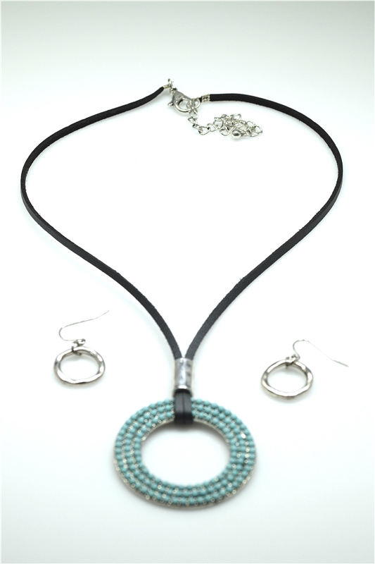 HNE2098 RHINESTONE CIRCLE CORD NECKLACE