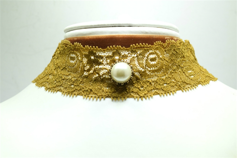 NY7021RSDC ca g Lace 2round stud choker