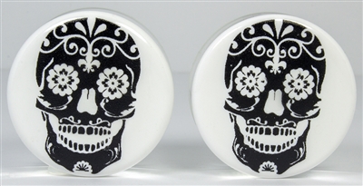 Black Sugar Skull on White DF (38mm)