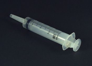 Implant Syringe with Catheter Tip