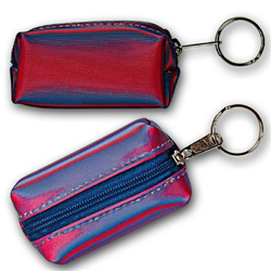 Lenticular purse key chain with red and blue gradient, color changing