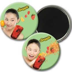 Lenticular magnetic button with smiling Snapple girl holding a drink, flip