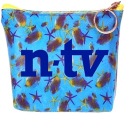 Lenticular zipper purse with sea stars, fish, and sea shells on a light blue background, depth