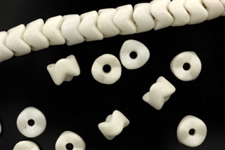 Snake Beads / Vintage Czechoslovakian,5MM White