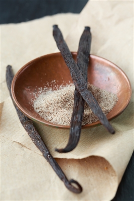 Madagascar Vanilla Bean: Organic Madagascar Vanilla Bean, Whole